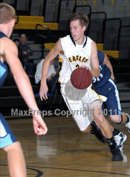 Thumbnail 2 in Del Oro vs Oakmont (Del Oro Basketball Invitational) photogallery.