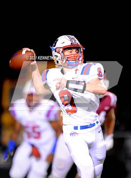 Thumbnail 2 in Parkview Baptist @ E.D. White (LHSAA Division II Quarterfinal) photogallery.