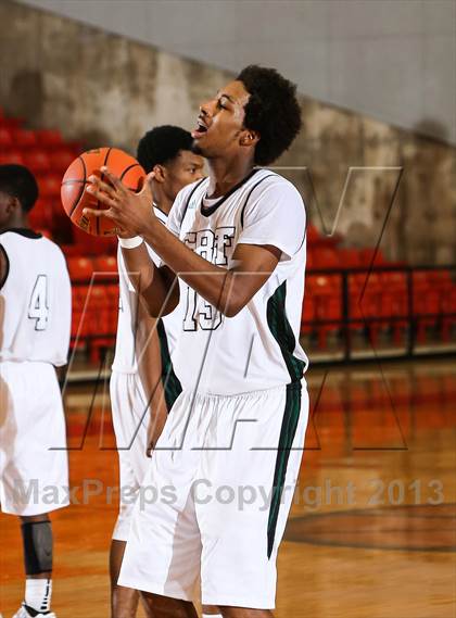 Thumbnail 2 in Trimble Tech vs. Plano (DFW Basketball Challenge) photogallery.