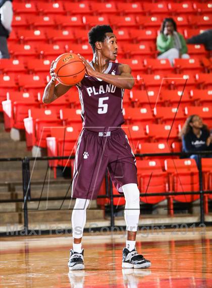 Thumbnail 2 in Trimble Tech vs. Plano (DFW Basketball Challenge) photogallery.