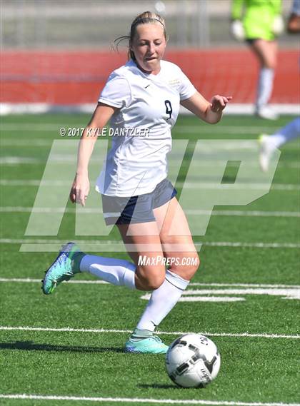 Thumbnail 2 in Highland Park vs Prosper (UIL 5A Region 2 Final) photogallery.