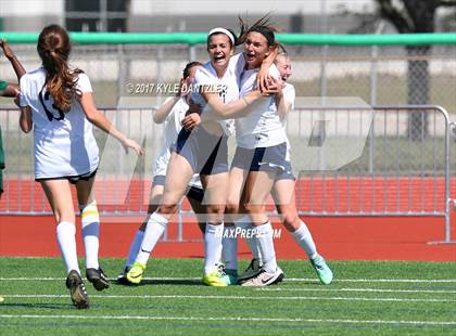 Thumbnail 3 in Highland Park vs Prosper (UIL 5A Region 2 Final) photogallery.