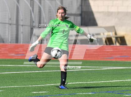 Thumbnail 1 in Highland Park vs Prosper (UIL 5A Region 2 Final) photogallery.