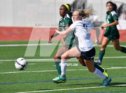 Thumbnail 1 in Highland Park vs Prosper (UIL 5A Region 2 Final) photogallery.