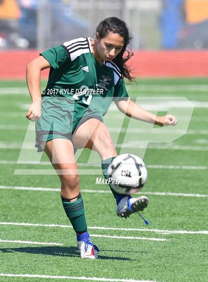 Thumbnail 1 in Highland Park vs Prosper (UIL 5A Region 2 Final) photogallery.