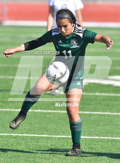 Thumbnail 1 in Highland Park vs Prosper (UIL 5A Region 2 Final) photogallery.