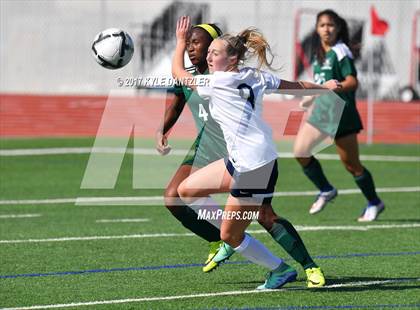 Thumbnail 3 in Highland Park vs Prosper (UIL 5A Region 2 Final) photogallery.