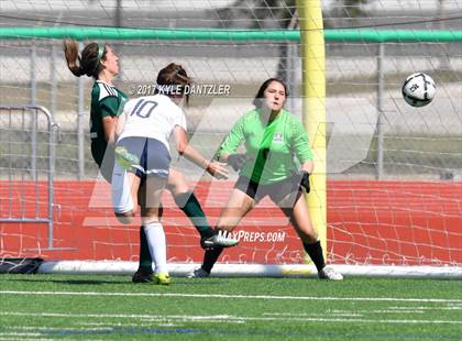Thumbnail 2 in Highland Park vs Prosper (UIL 5A Region 2 Final) photogallery.