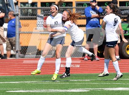 Thumbnail 3 in Highland Park vs Prosper (UIL 5A Region 2 Final) photogallery.