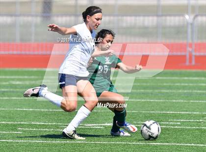 Thumbnail 2 in Highland Park vs Prosper (UIL 5A Region 2 Final) photogallery.