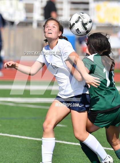 Thumbnail 1 in Highland Park vs Prosper (UIL 5A Region 2 Final) photogallery.