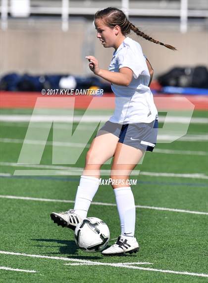 Thumbnail 1 in Highland Park vs Prosper (UIL 5A Region 2 Final) photogallery.