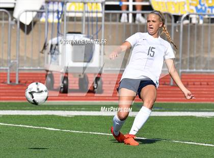 Thumbnail 3 in Highland Park vs Prosper (UIL 5A Region 2 Final) photogallery.