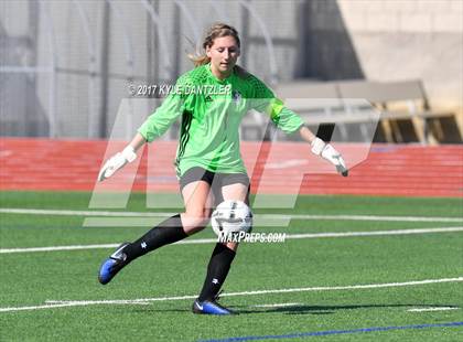 Thumbnail 3 in Highland Park vs Prosper (UIL 5A Region 2 Final) photogallery.