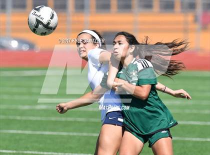 Thumbnail 2 in Highland Park vs Prosper (UIL 5A Region 2 Final) photogallery.