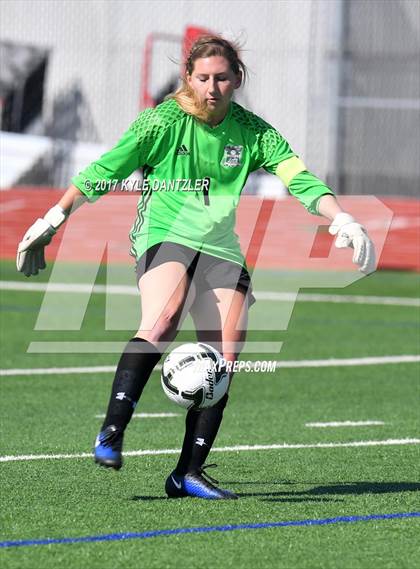 Thumbnail 1 in Highland Park vs Prosper (UIL 5A Region 2 Final) photogallery.