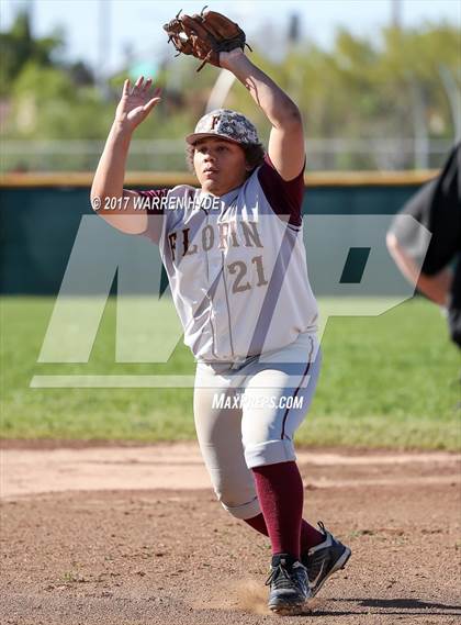 Thumbnail 1 in Florin @ Monterey Trail photogallery.