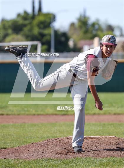 Thumbnail 1 in Florin @ Monterey Trail photogallery.