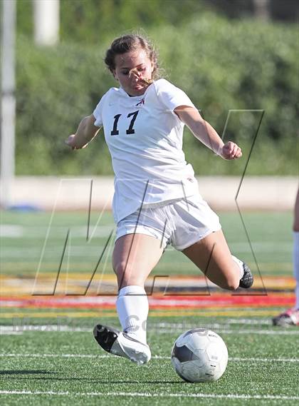 Thumbnail 3 in Santa Margarita vs. Harvard-Westlake (CIF SS D1 Semifinal) photogallery.