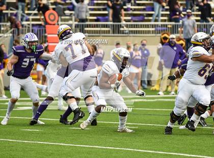 Thumbnail 2 in Ridge Point vs Jersey Village (UIL 6A Area Playoff) photogallery.