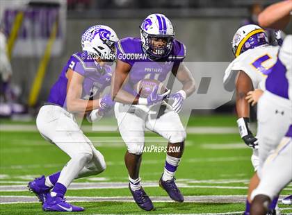 Thumbnail 3 in Ridge Point vs Jersey Village (UIL 6A Area Playoff) photogallery.