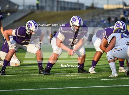 Thumbnail 3 in Ridge Point vs Jersey Village (UIL 6A Area Playoff) photogallery.