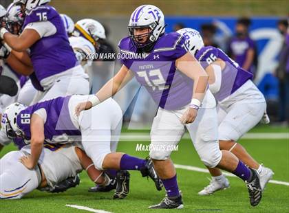 Thumbnail 2 in Ridge Point vs Jersey Village (UIL 6A Area Playoff) photogallery.