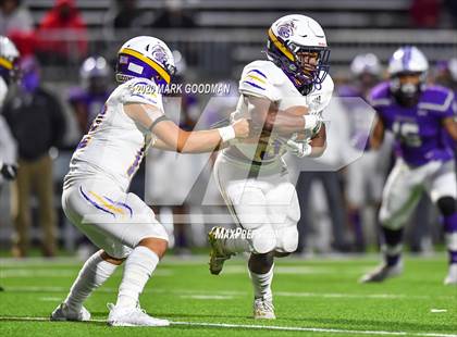 Thumbnail 3 in Ridge Point vs Jersey Village (UIL 6A Area Playoff) photogallery.