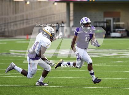 Thumbnail 3 in Ridge Point vs Jersey Village (UIL 6A Area Playoff) photogallery.