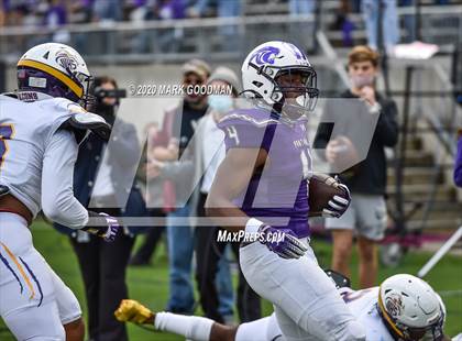 Thumbnail 3 in Ridge Point vs Jersey Village (UIL 6A Area Playoff) photogallery.