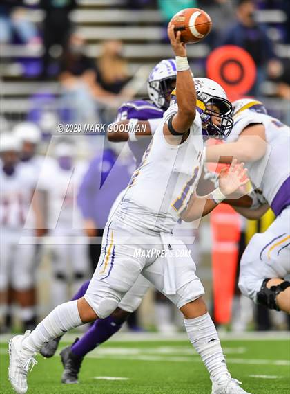 Thumbnail 2 in Ridge Point vs Jersey Village (UIL 6A Area Playoff) photogallery.
