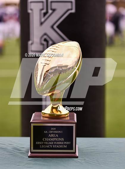 Thumbnail 2 in Ridge Point vs Jersey Village (UIL 6A Area Playoff) photogallery.