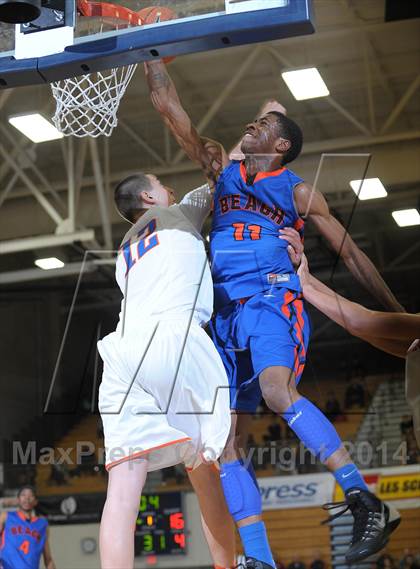 Thumbnail 1 in Rainier Beach vs. Bishop Gorman (Les Schwab Invitational) photogallery.