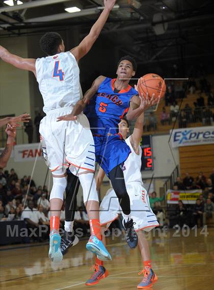 Thumbnail 2 in Rainier Beach vs. Bishop Gorman (Les Schwab Invitational) photogallery.