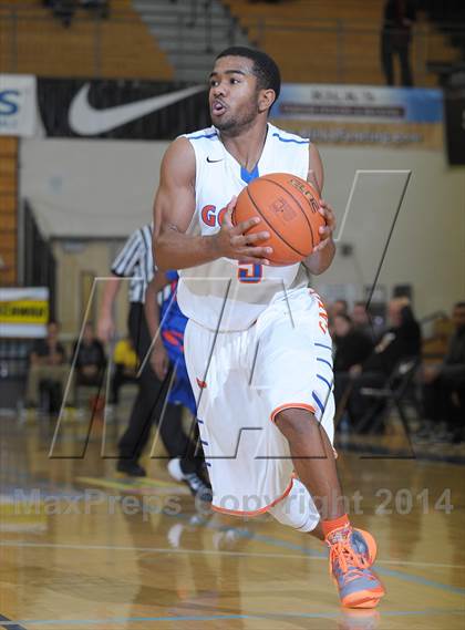 Thumbnail 2 in Rainier Beach vs. Bishop Gorman (Les Schwab Invitational) photogallery.