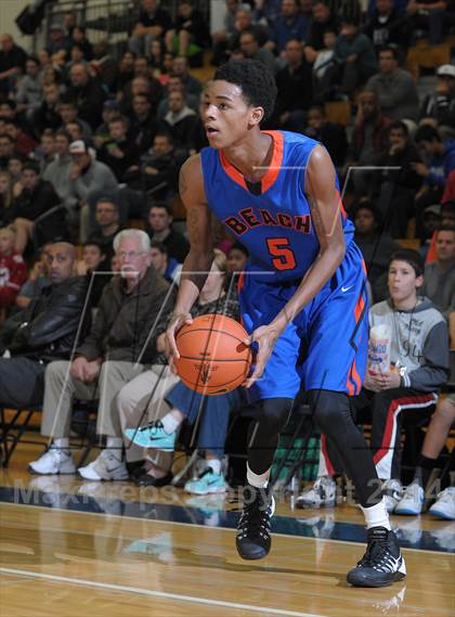 Thumbnail 3 in Rainier Beach vs. Bishop Gorman (Les Schwab Invitational) photogallery.