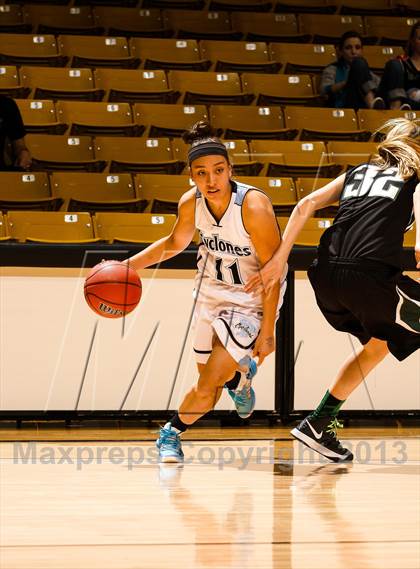 Thumbnail 3 in Pueblo West vs. D'Evelyn (CHSAA 4A Final Four) photogallery.