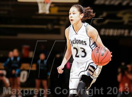 Thumbnail 1 in Pueblo West vs. D'Evelyn (CHSAA 4A Final Four) photogallery.