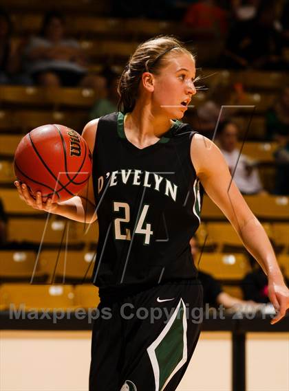 Thumbnail 3 in Pueblo West vs. D'Evelyn (CHSAA 4A Final Four) photogallery.