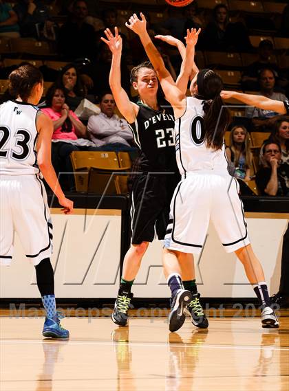 Thumbnail 2 in Pueblo West vs. D'Evelyn (CHSAA 4A Final Four) photogallery.