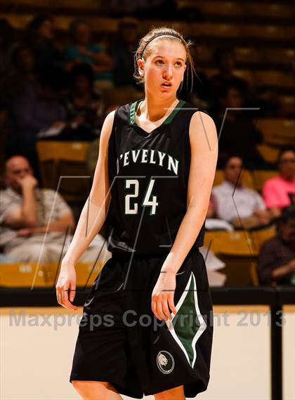 Thumbnail 1 in Pueblo West vs. D'Evelyn (CHSAA 4A Final Four) photogallery.