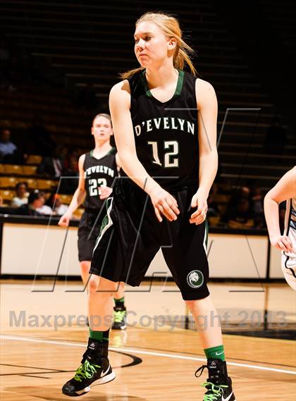 Thumbnail 1 in Pueblo West vs. D'Evelyn (CHSAA 4A Final Four) photogallery.