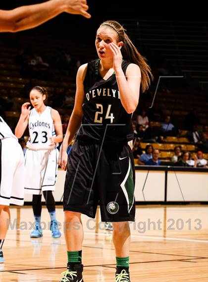 Thumbnail 3 in Pueblo West vs. D'Evelyn (CHSAA 4A Final Four) photogallery.