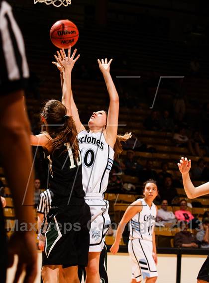 Thumbnail 1 in Pueblo West vs. D'Evelyn (CHSAA 4A Final Four) photogallery.