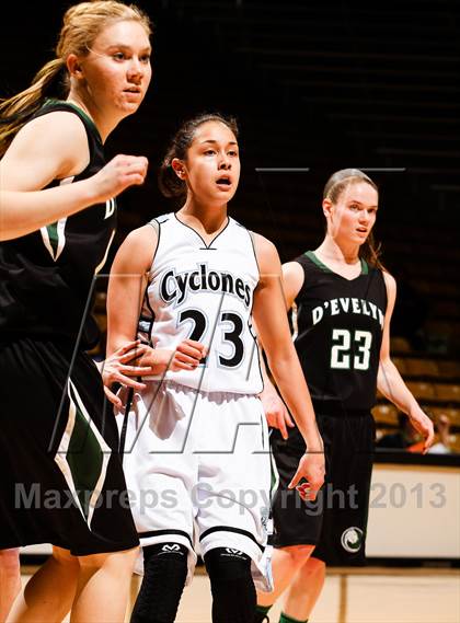 Thumbnail 1 in Pueblo West vs. D'Evelyn (CHSAA 4A Final Four) photogallery.