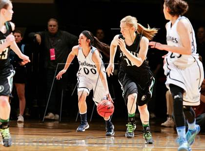 Thumbnail 1 in Pueblo West vs. D'Evelyn (CHSAA 4A Final Four) photogallery.