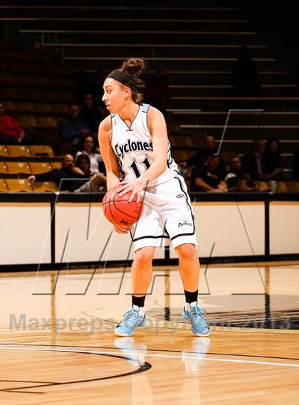 Thumbnail 3 in Pueblo West vs. D'Evelyn (CHSAA 4A Final Four) photogallery.