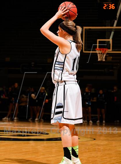 Thumbnail 1 in Pueblo West vs. D'Evelyn (CHSAA 4A Final Four) photogallery.