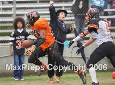 Thumbnail 3 in Merced vs Vacaville (SJS D1 Final) photogallery.