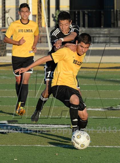 Thumbnail 3 in Vacaville @ Rio Linda (CIF SJS D2 Playoffs) photogallery.